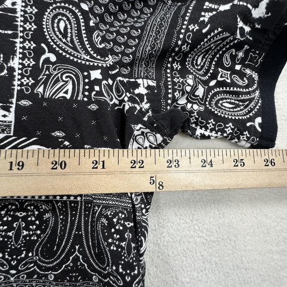 Robert Graham Polo Shirt Mens 2XL Black White Bandana Paisley Classic Fit - Picture 8 of 10